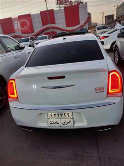 کرایسلەر 300